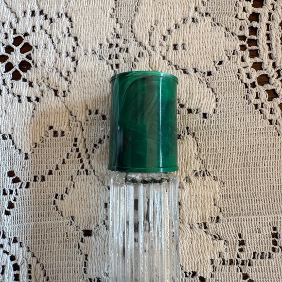 Avon Elegant Women's Fragrance Bottles - Green and Yellow - Picture 12 of 13